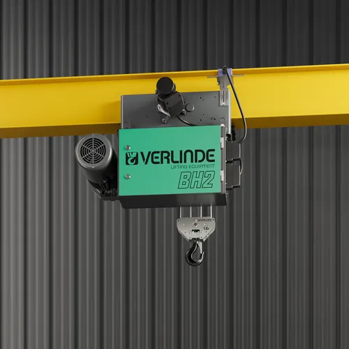 Sanitary lifting equipment built for a food processing production line