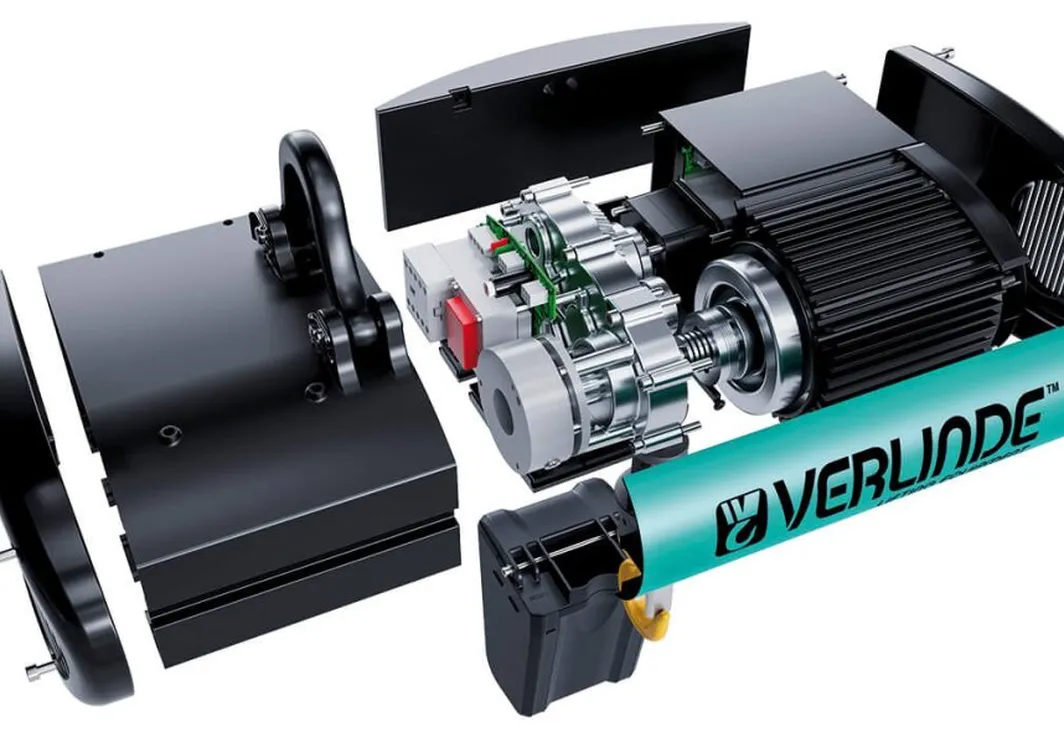 EUROCHAIN VX-S brings a single-speed spin-off of the EUROCHAIN VX line, delivering essential-grade lifting gear for electric chain hoists rated 125 to 2000 kg