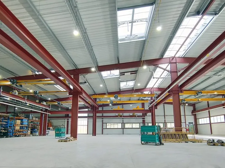 Plazar Manutention supplies 9 overhead cranes to support machine-tool production at Jouanel